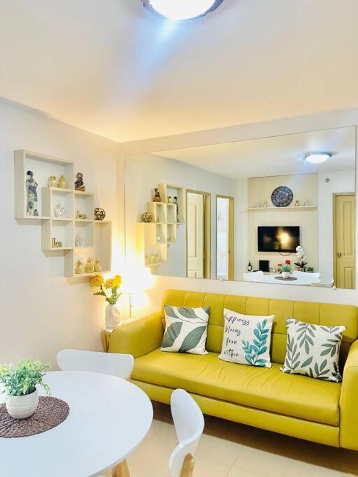 OS 2 Sleek & Stylish 2BR