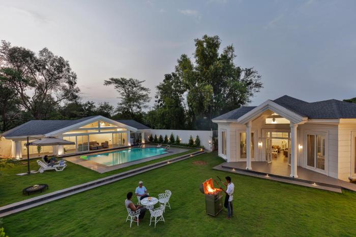 SaffronStays White Pearl - 3BR Vikramgad villa, pool, gazebo, pergola, BBQ & bonfire, near Pinjal, Sajan & Kohoj