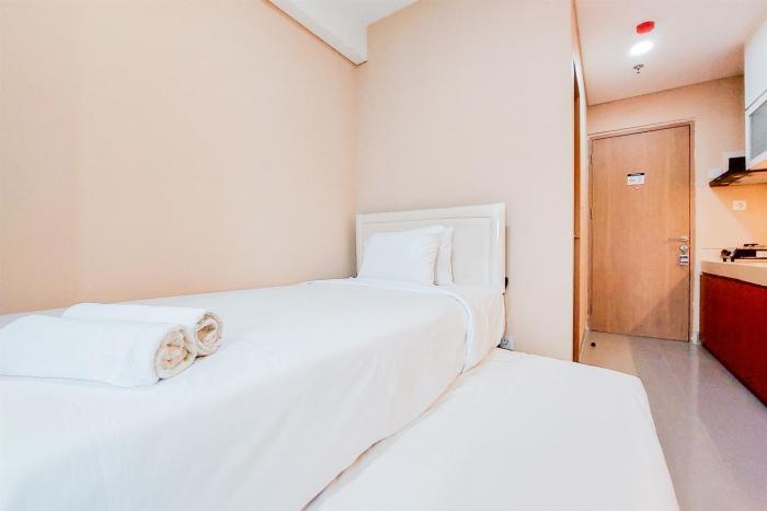 Nice and Simply Look Studio Apartment at B Residence By Travelio
