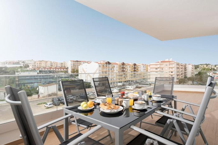 Court View - Modern Lagos 2 Bedroom Apartment