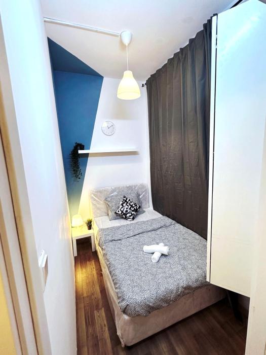 Inspire Partition Room in Al Seef Near Burjuman Metro