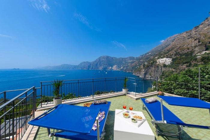 Holiday Paradise, in the heart of Praiano