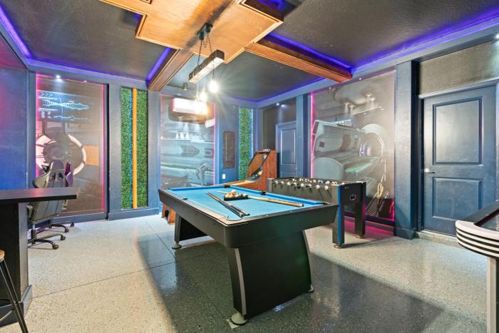9BR house with game room near Disney area