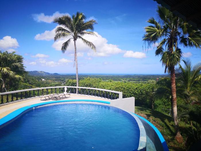Casita Garita with Sea View and Mono Tamarindo, Guanacaste