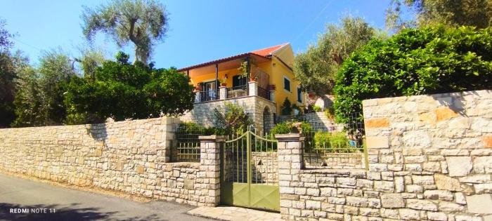 Villa RAXI