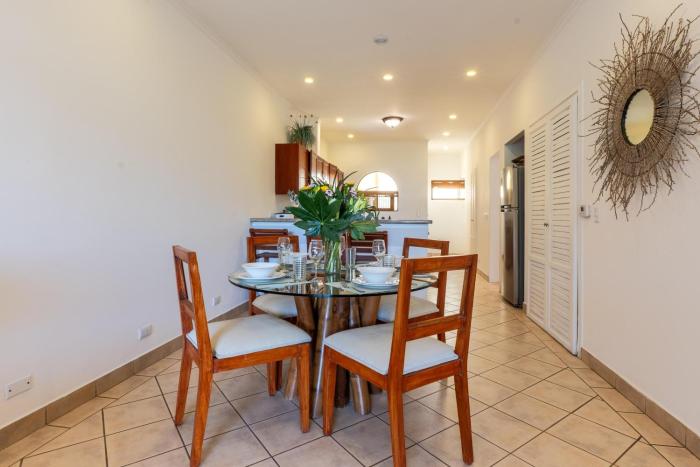 Sunrise 42 - 2 Bedroom Ocean View Condo