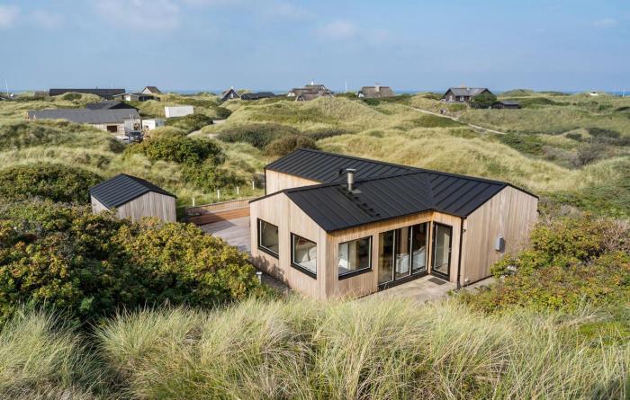 Nice Home In Saltum With Kitchen