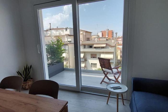 Nuovo Appartamento in centro con vista mare