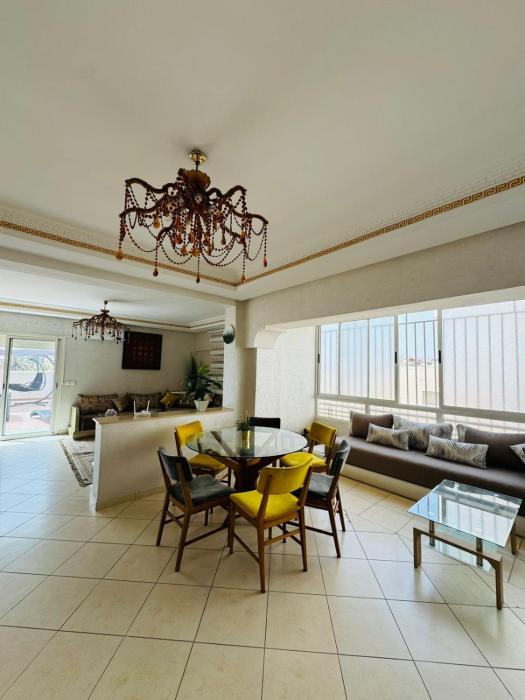 Bright City Apartement