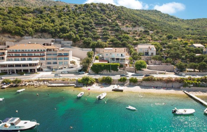 Cozy Apartment In Zaton Mali With Wifi