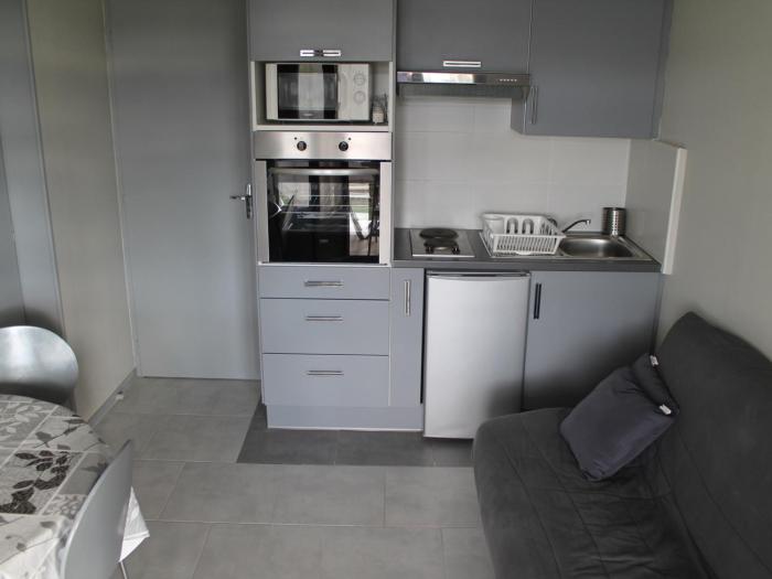 Charmant T2 avec terrasse et Wi-Fi à 100m des Thermes - FR-1-541-130