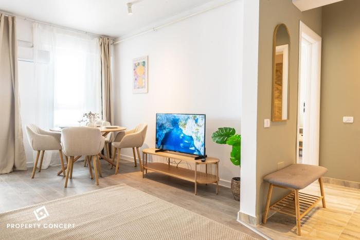 Central Spacious Apartment 513