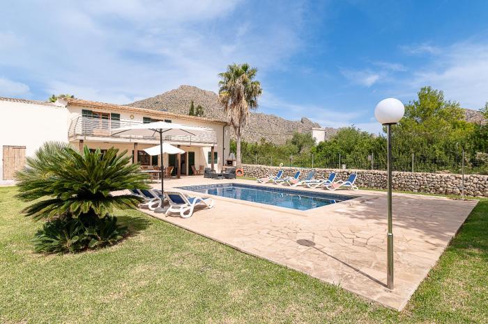 Villa La Rovina by Sealand Villas