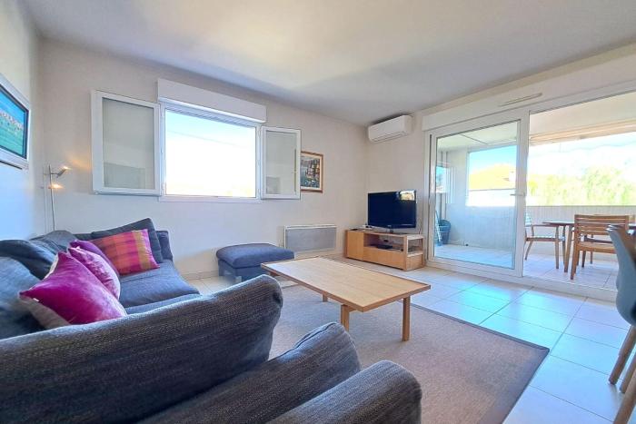 3BR in Cannes with Swimming Pool Terraces Parking & AC - BENAKEY