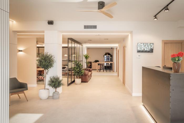 Aerohotel Barcelona Airport 24h