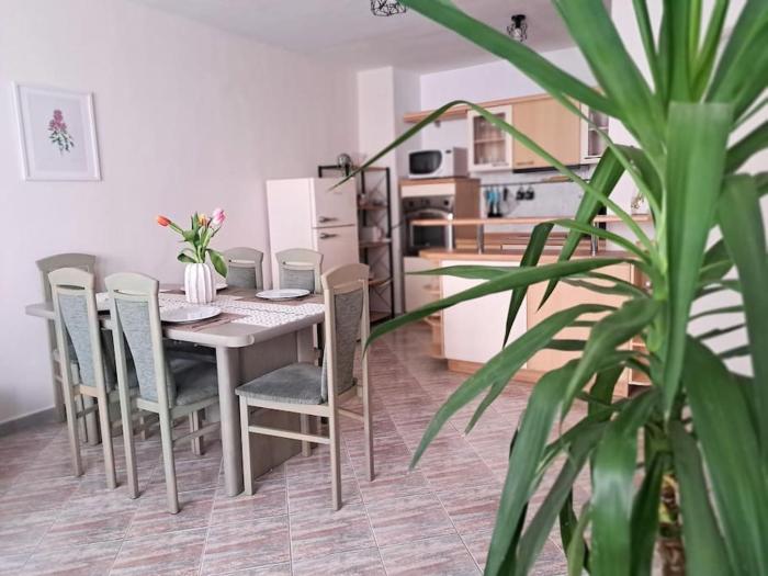 Уютен дом на 15 минути от плажа