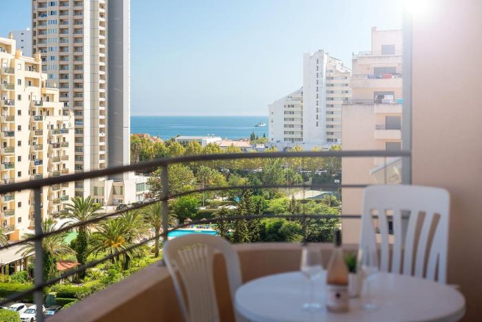 Praia Da Rocha Ocean View With Pool by Homing