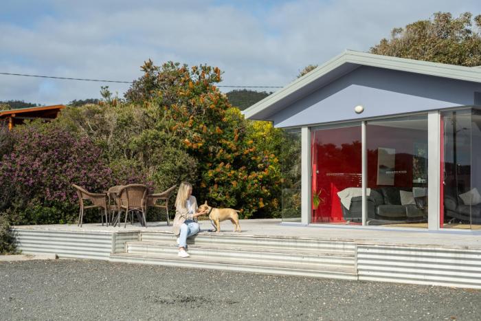 Sisters Beach Retreat