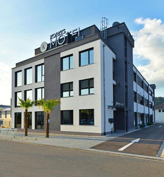 Korkis Motel