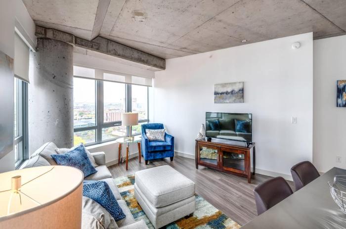 Modern Apt with Gym & Terrace