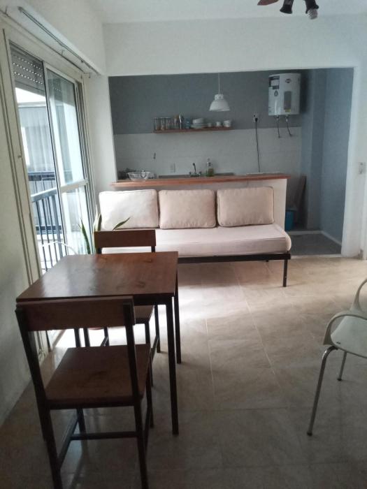 Alegre y práctico departamento en Recoleta