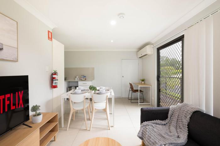 Smart Suites Self Check-in Apartments - Freney Park Disk Golf Course