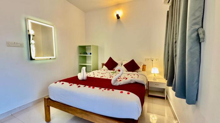 Wind Chimes White Town Home stay