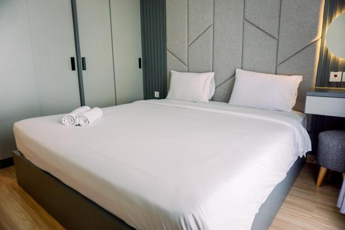 Best Spacious and Homey 3BR at Sky House BSD Apartment By Travelio