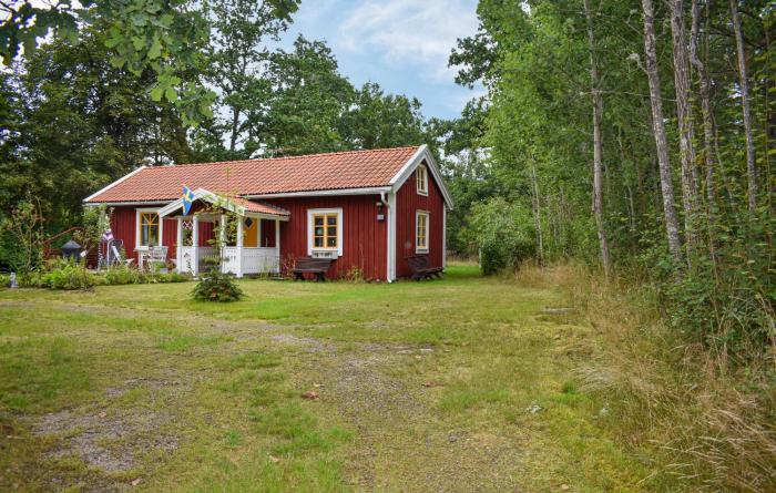 1 Bedroom Lovely Home In Johannishus