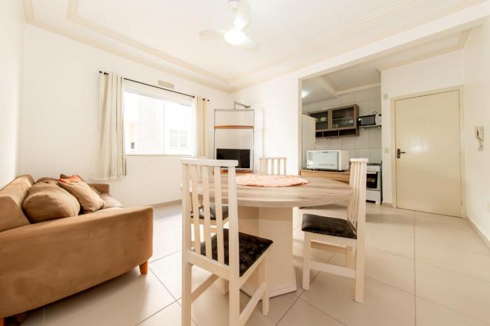 Apto 700m da Praia nos Ingleses Norte GX4319