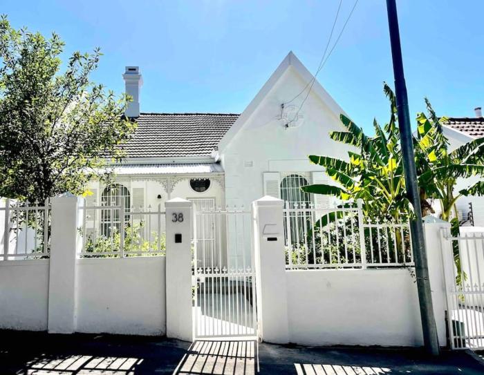 Classy and relaxing home in Tamboerskloof