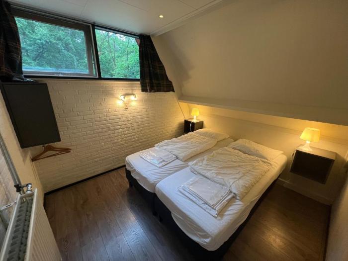 Charming Holiday Home with WiFi