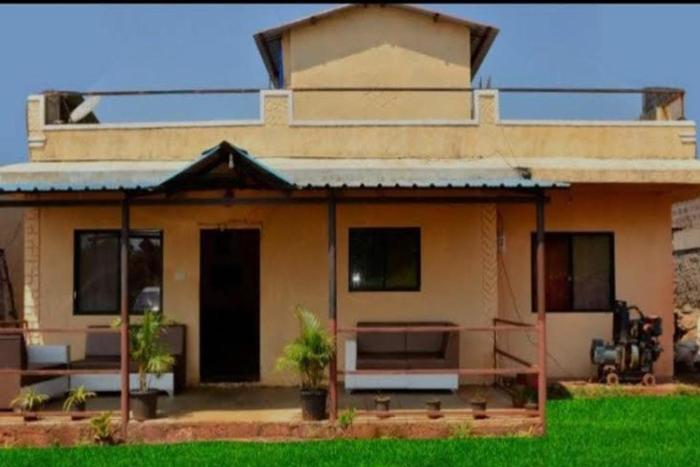 Savitri Bungalow