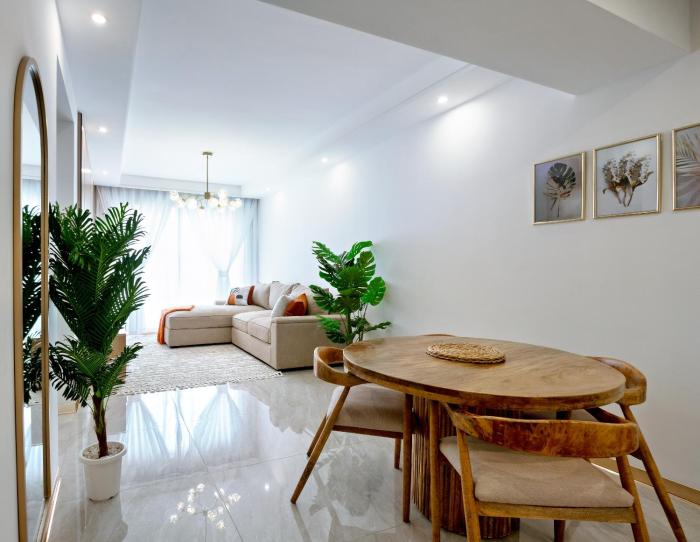 Chic, Kileleshwa, 1 bedroomed with Gym and Heated Pool