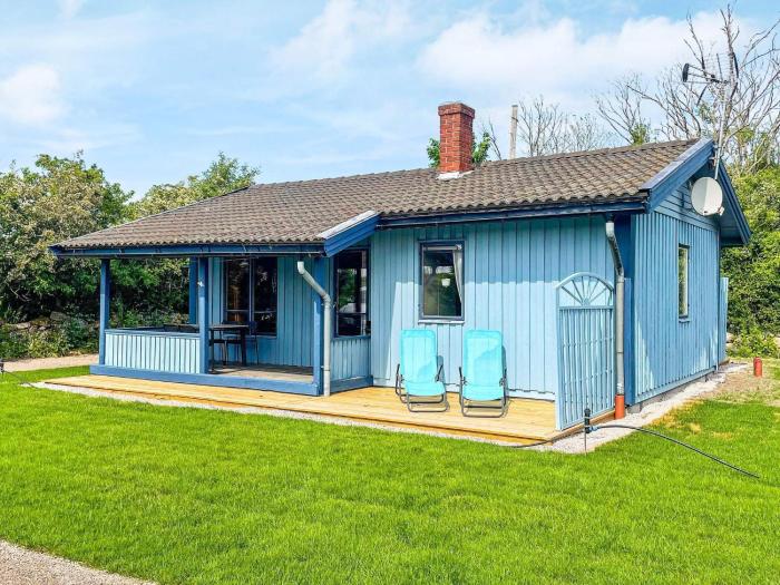 4 person holiday home in KÖPINGSVIK-By Traum