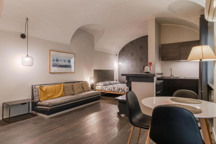 Familia Apartaments - 048 by HAPPYHOSTORINO