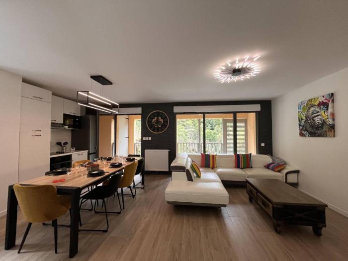 Lodge duplex pour 8 pers, 3 parkings, proche centre - FR-1-234-323