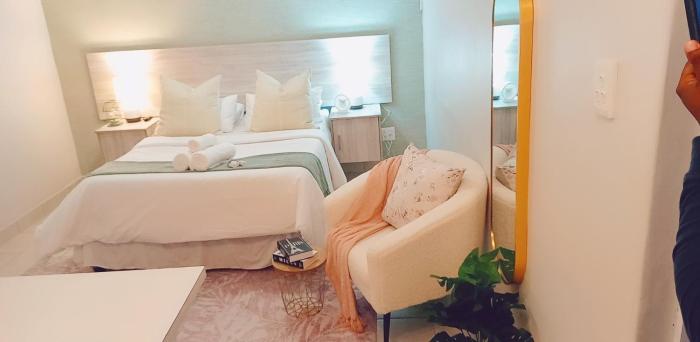 Sea Breeze Manor - Aqua Unit