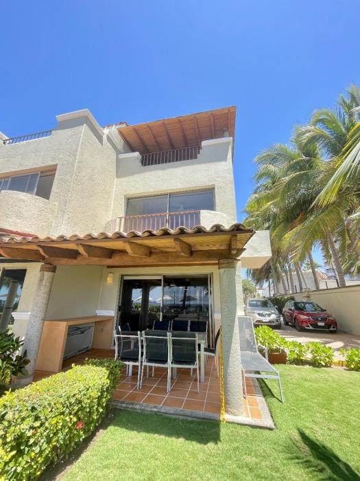 Villa 8 frente al mar