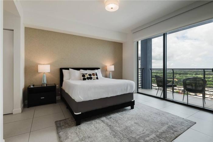 Wonderful Studio Apartment in Downtown Doral