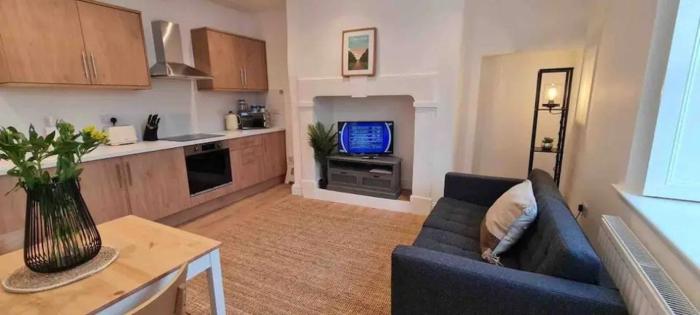 Peaceful apartment with courtyard in town centre