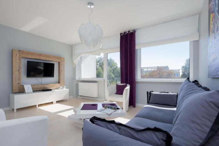 Stylish Apartment in Downtown Warsaw by Noclegi Renters