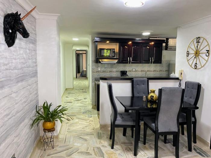 apartamento 3 habitaciones cerca al parque del poblado