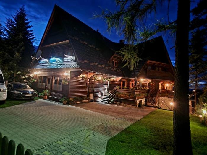 Bukovina Concept przy stoku narciarskim