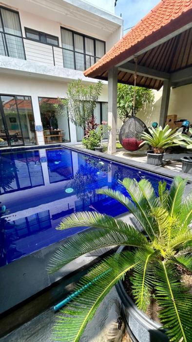 Villa Singapore Spacious 3BR Pool Villa in Canggu