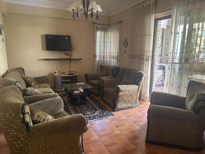 إيجار مفروش للعائلات فقط