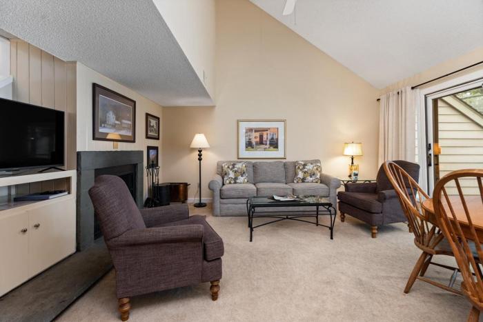 Eagles Court 27 with Wintergreen Advantage