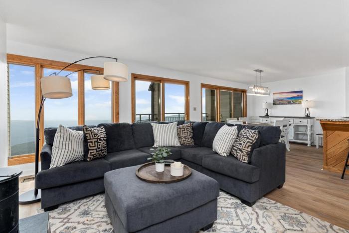 Vistas 64 with Wintergreen Advantage