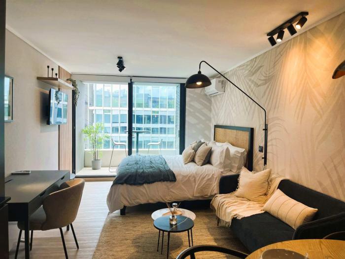 HOM I Inmejorable y Luminoso Estudio en Las Condes