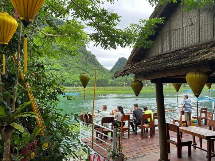Phong Nha Coco House Homestay - Riverside & Mountain View